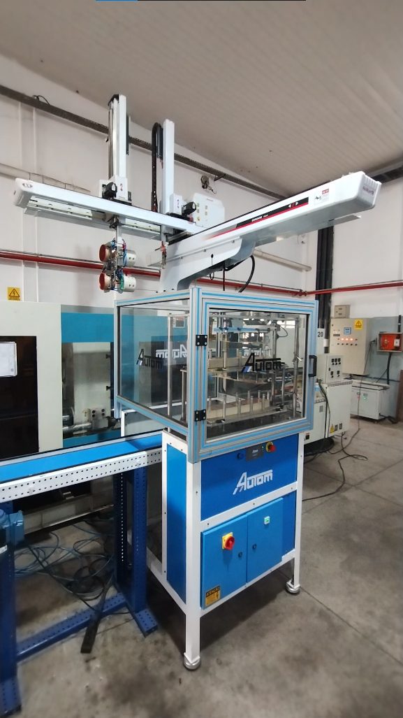 Automação In Mold Label de pote, 2 cavidades
